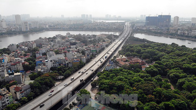 Cận cảnh cầu vượt hồ 314 tỷ đồng sắp hoàn thành ở Hà Nội - Ảnh 7.